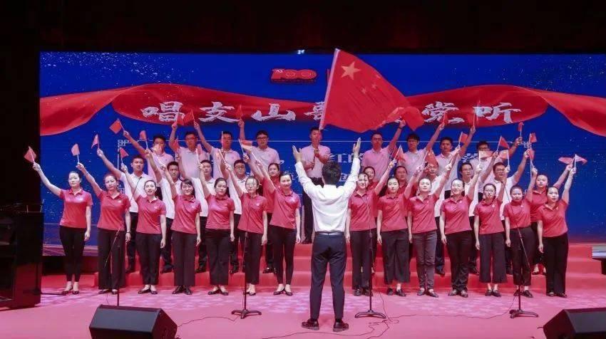 江疏影大方晒健身照,素颜可以看见脸上的痣,傲人身材一览无遗